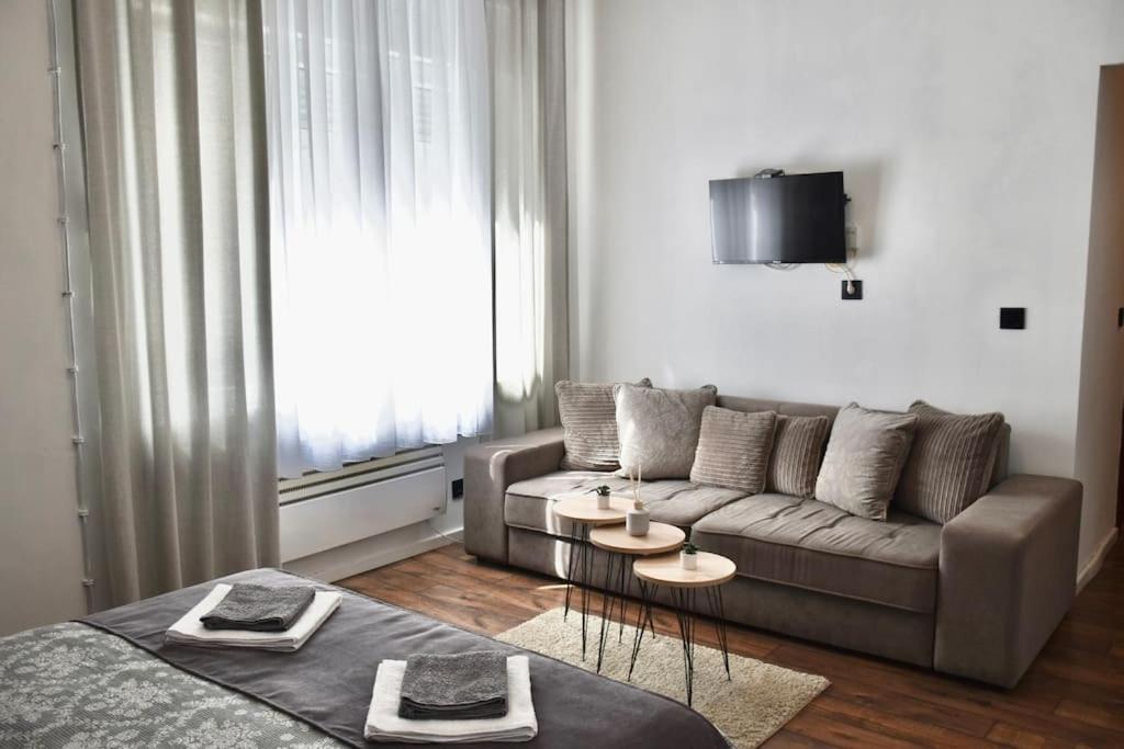 Apartment In Belgrade With Small Parking Space Exterior foto